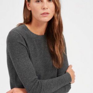 EVERLANE charcoal cashmere crew